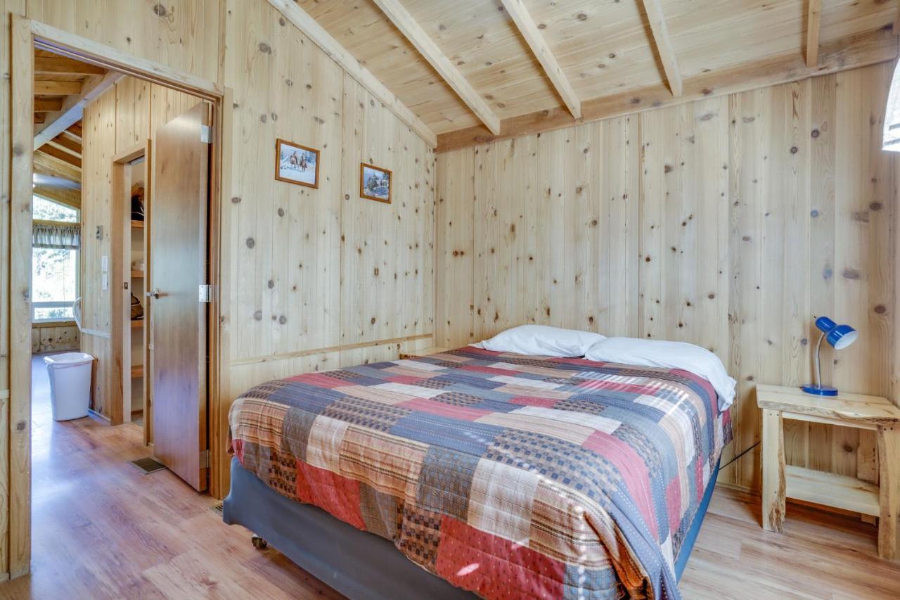 Crater Lake Resort Fort Klamath Exterior photo