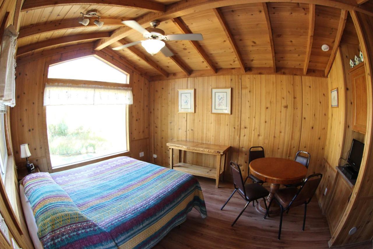 Crater Lake Resort Fort Klamath Exterior photo