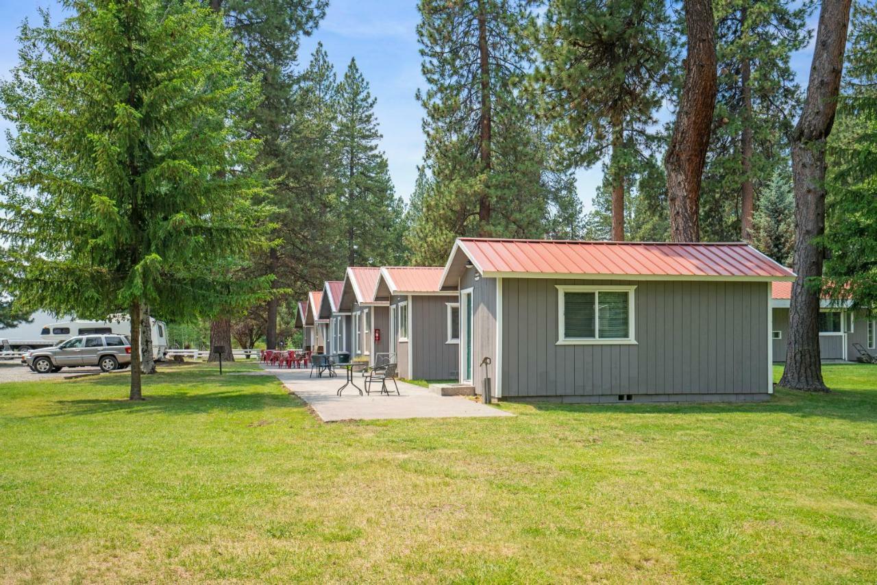Crater Lake Resort Fort Klamath Exterior photo