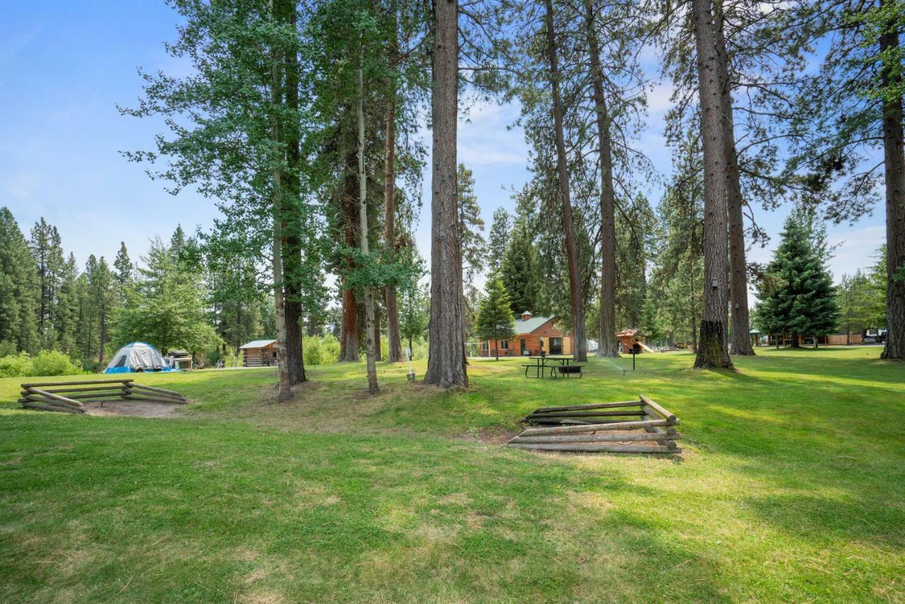 Crater Lake Resort Fort Klamath Exterior photo