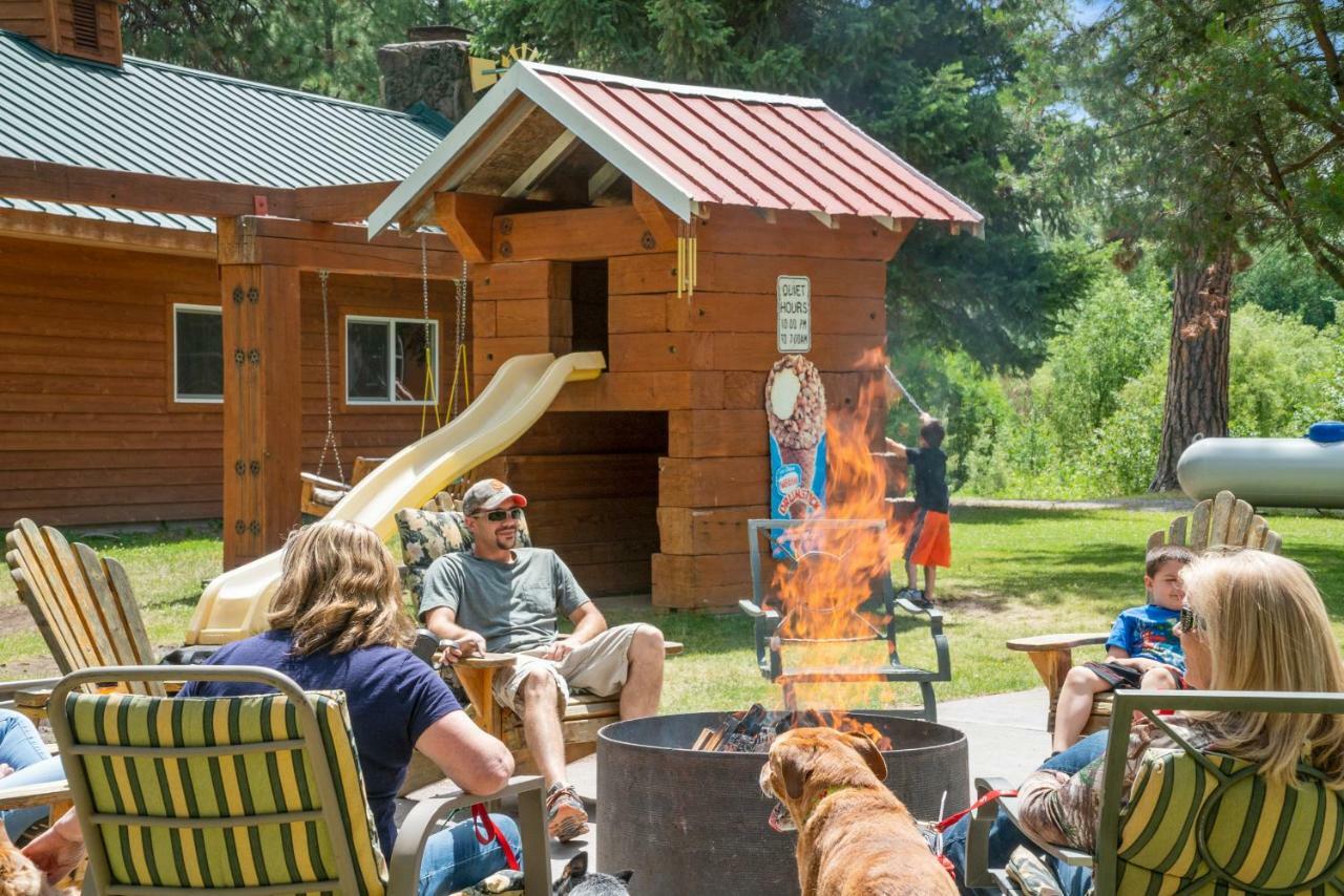 Crater Lake Resort Fort Klamath Exterior photo