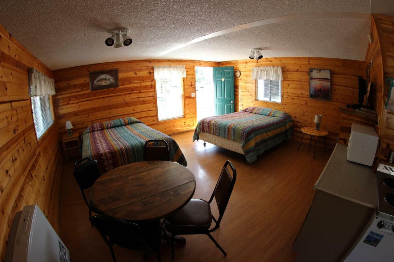 Crater Lake Resort Fort Klamath Exterior photo